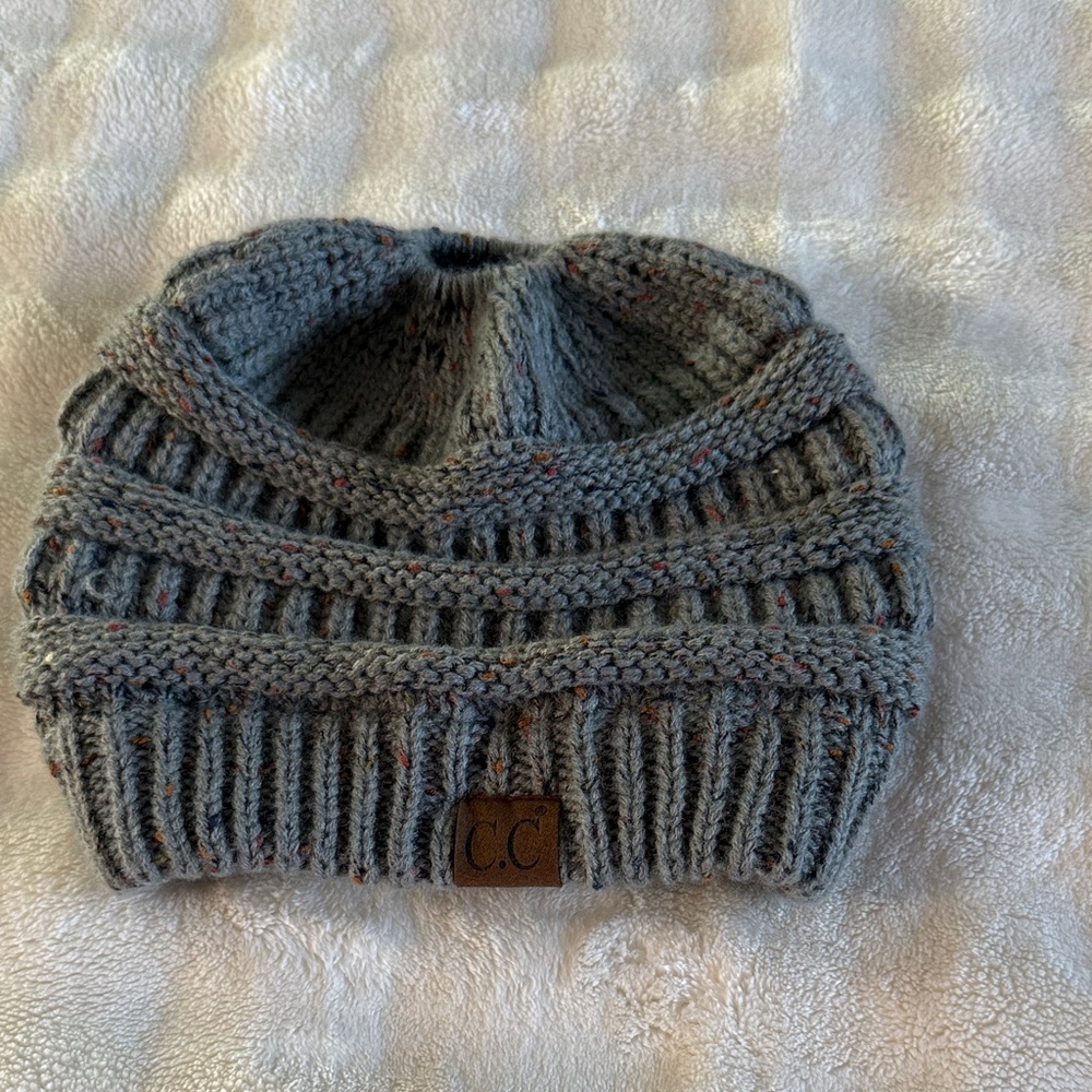 Ponytail hole C.C Heathered Gray Knit Beanie